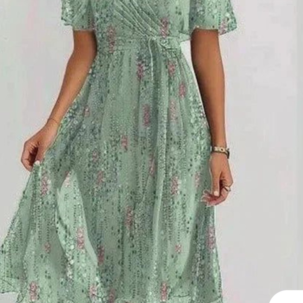 Elegant Green chiffon Floral Dress - Picture 1 of 8